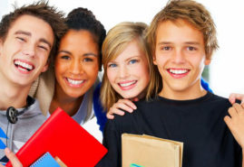 estudiantes sonrientes 2 estudiantes sonrientes 2