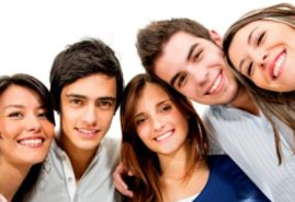 estudiantes-felices estudiantes-felices